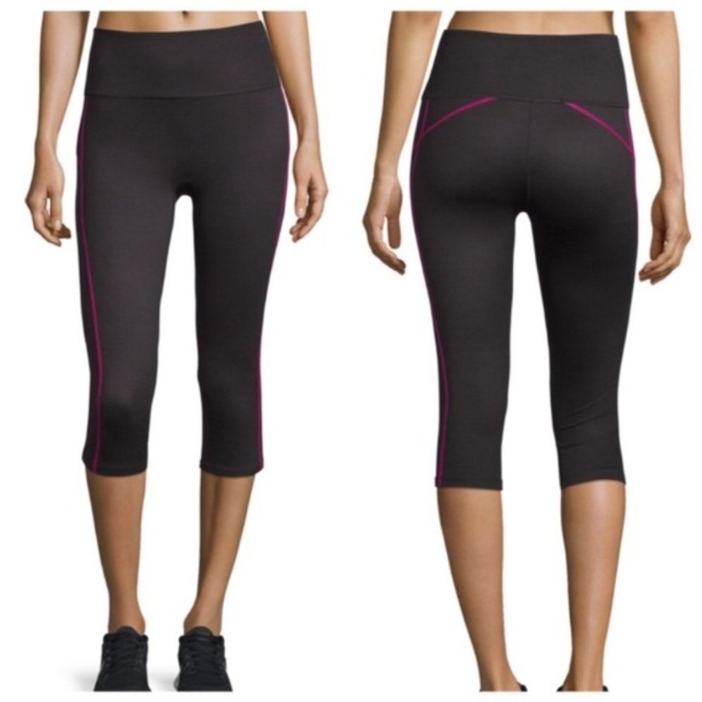 Spanx Booty Boost Compression Capri Leggings